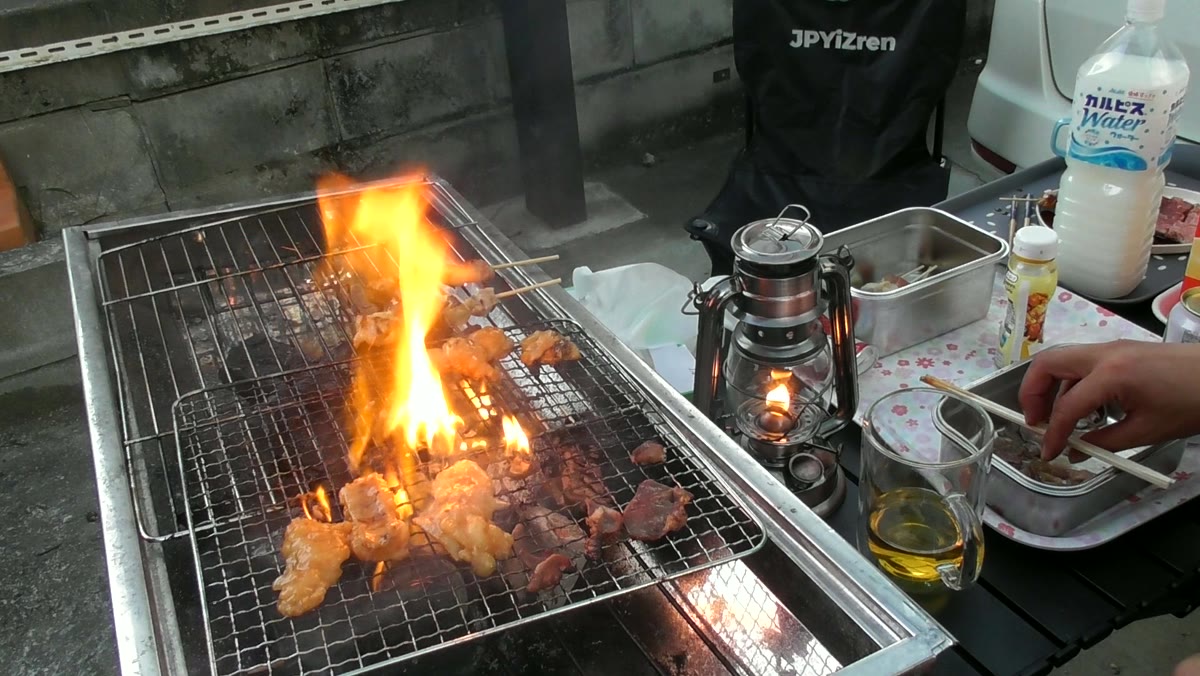 脂が落ちて上がった火柱