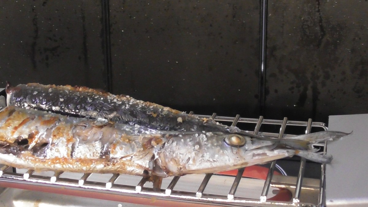 焼き上がった秋刀魚