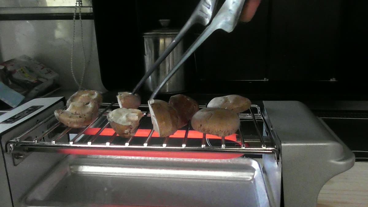焼き上がった椎茸