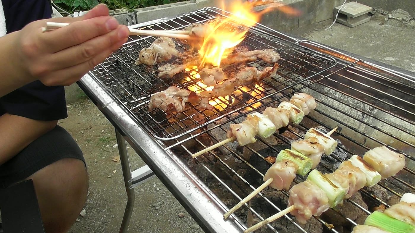 脂が落ちて火柱が立つ